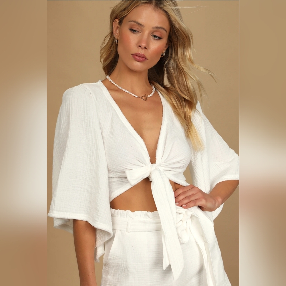 XS Lulus Friendship White Tie-Front Crop Top NWOT